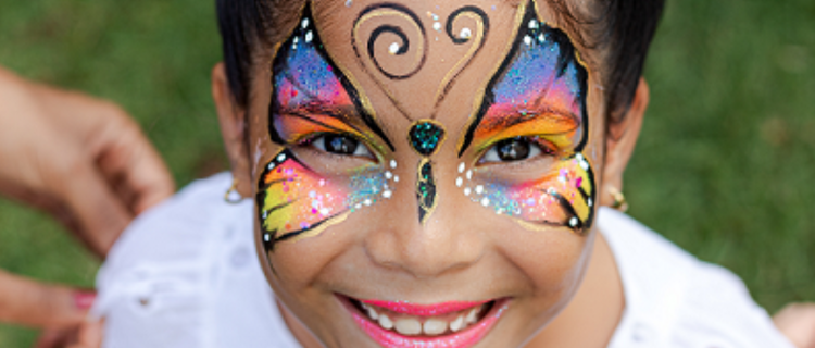 pintura facial infantil de borboleta
