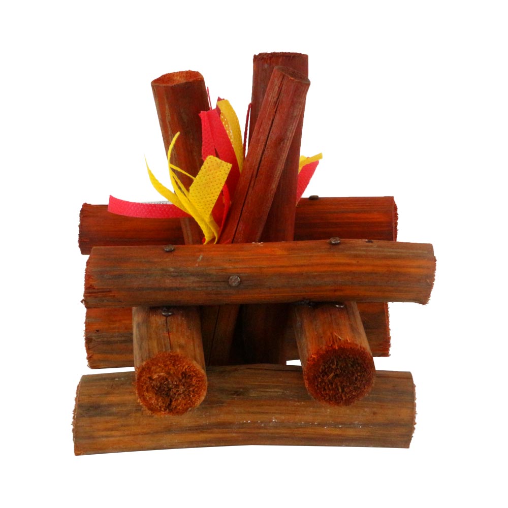 Enfeite de Mesa Fogueira Junina de Madeira com Chamas de Tecido Enfeite de mesa para São João em formato de fogueira com madeira empilhada e chamas feitas de tecido vermelho e amarelo.