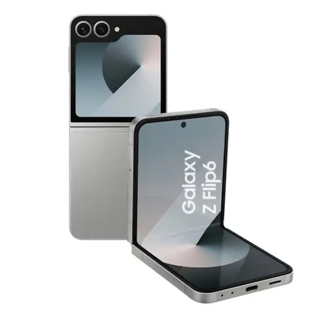 Galaxy Z Flip6 cinza é dobrável e traz recursos indispensáveis em um smartphone novo