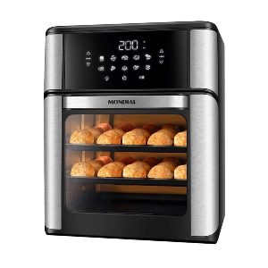 Air fryer Mondial tipo forno com pães de queijo dentro assando.